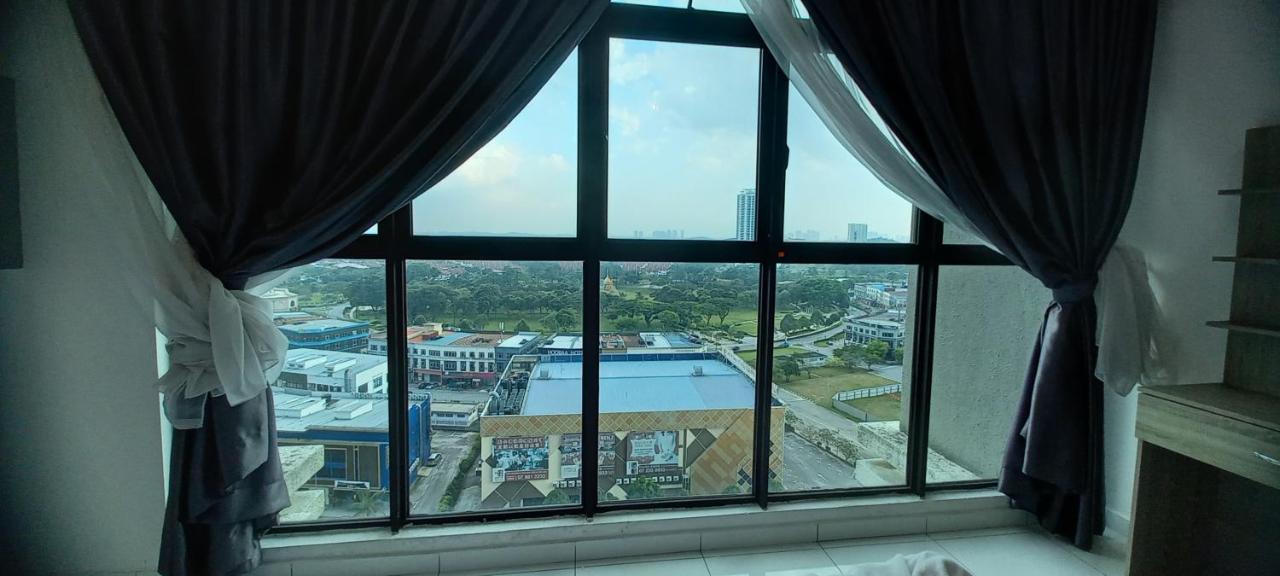 Yemala Suites At Skyloft - Johor Johor Bahru Buitenkant foto